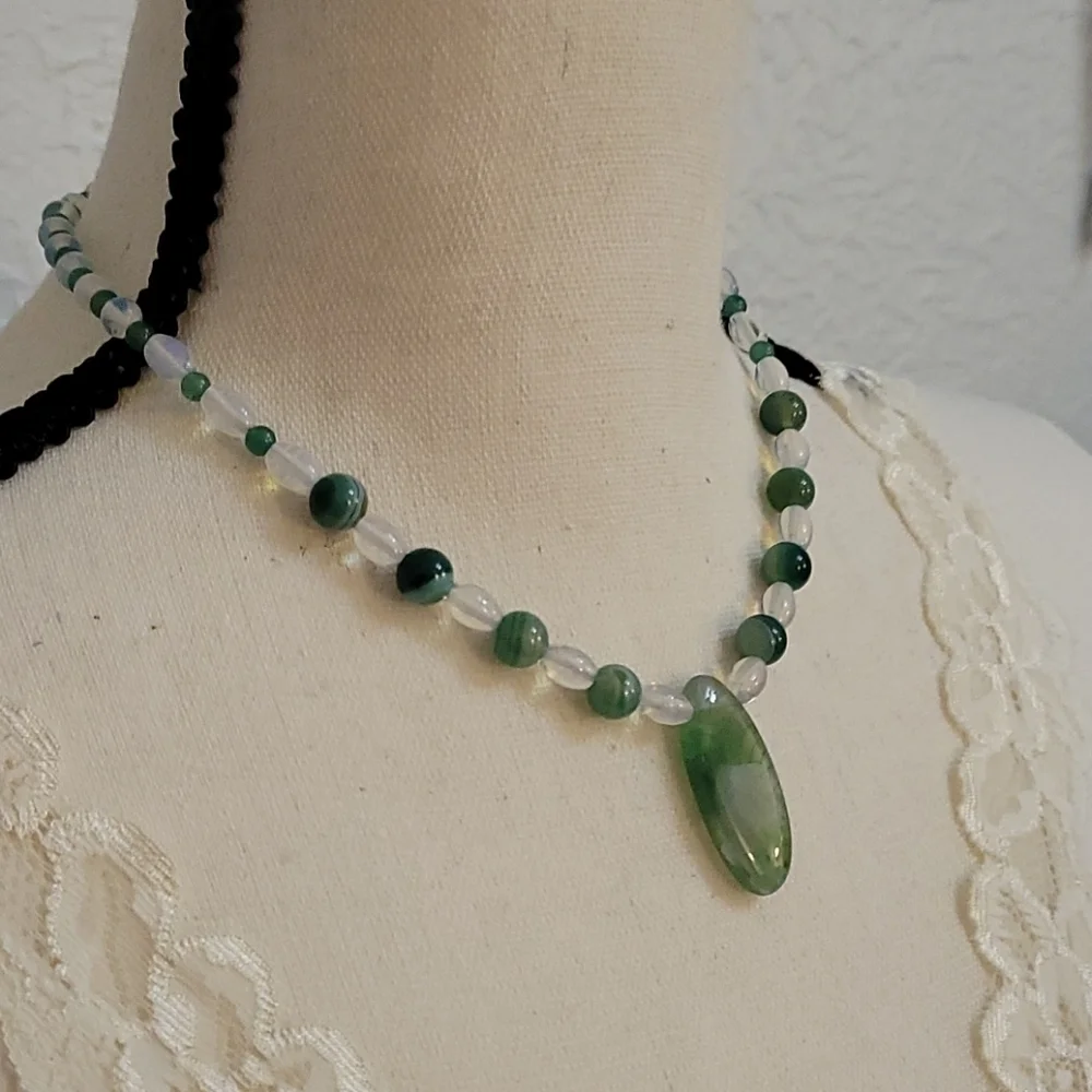 HANDMADE Opalite Aventurine Agate Focal Pendant Beaded Collar Necklace - Picture 2 of 6